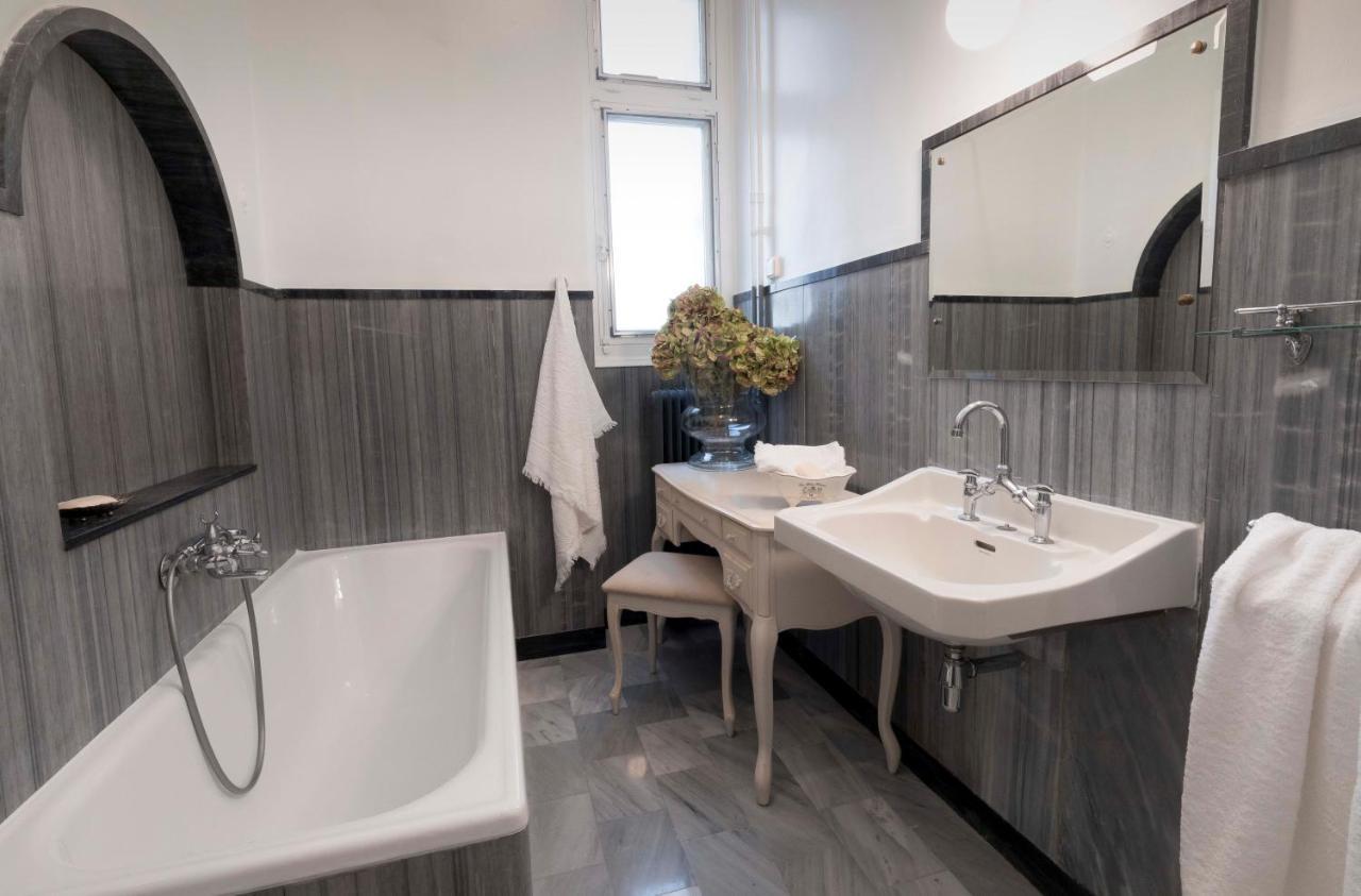 Kolonaki "Centrale" Luxury Apartment Athens Luaran gambar